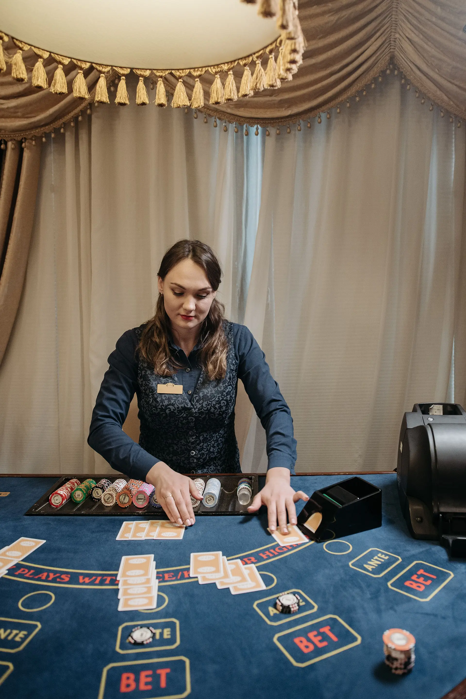 Sophisticated gaming atmosphere